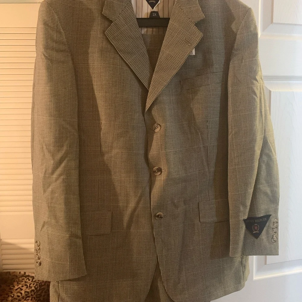 TOMMY HILFIGER PLAID SUIT. - Picture 3 of 11